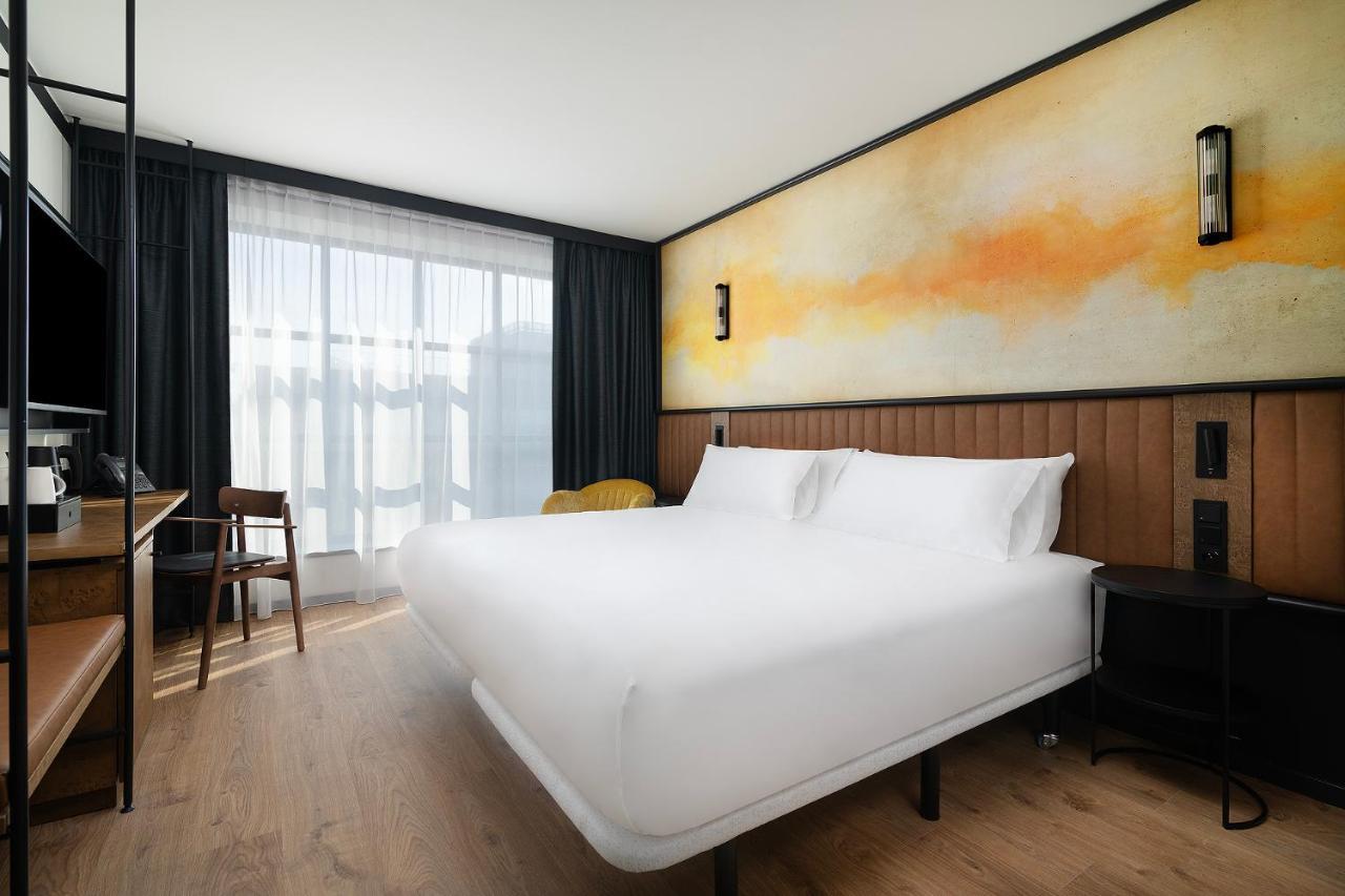 Hotel Barcelo Warsaw Powisle Esterno foto