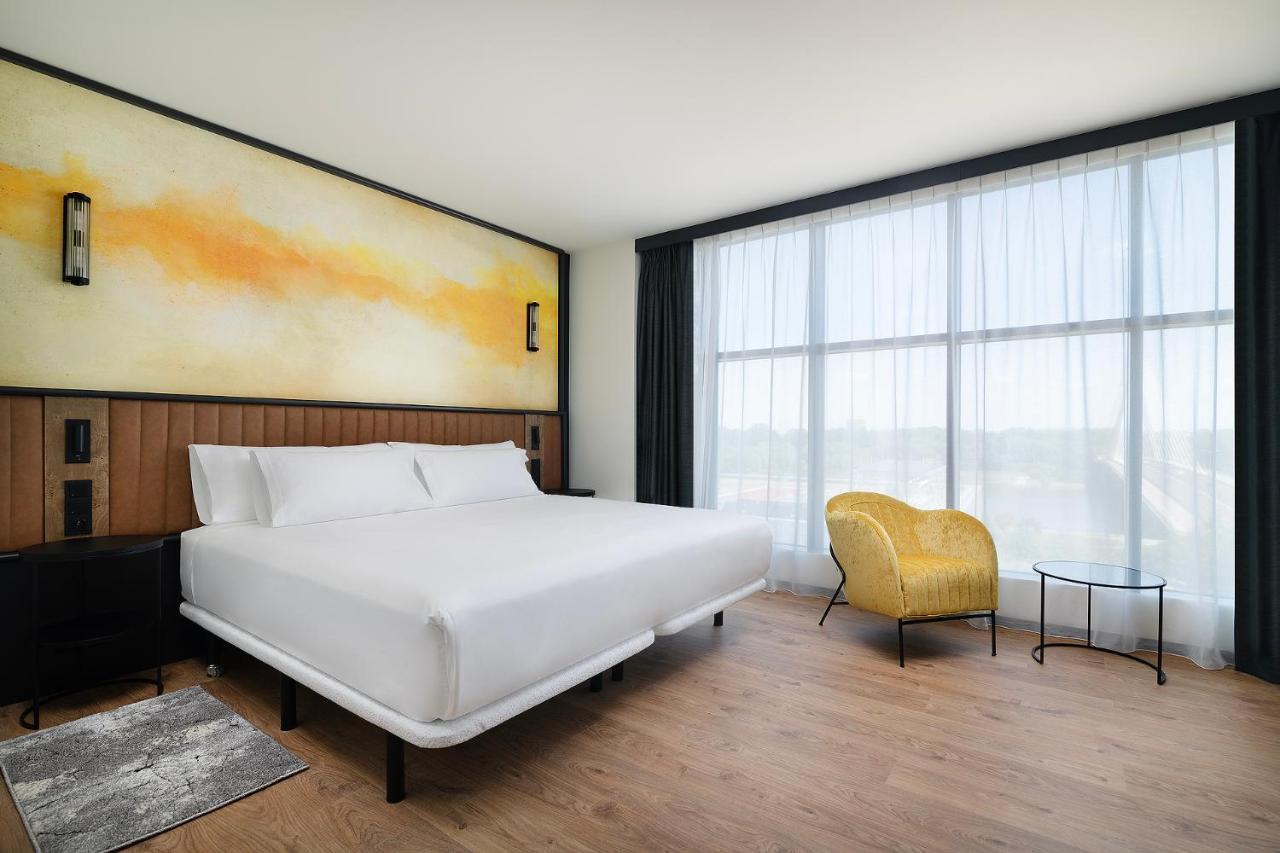 Hotel Barcelo Warsaw Powisle Esterno foto