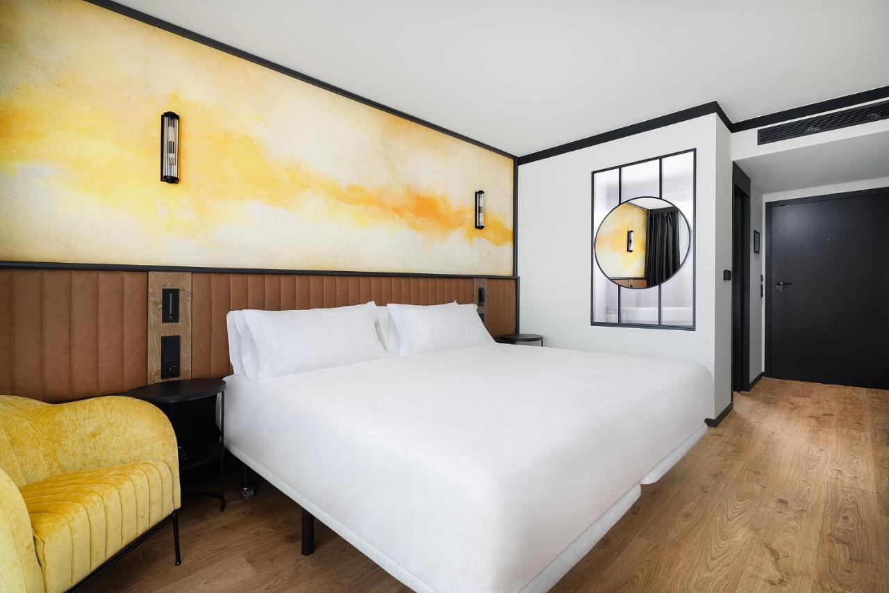 Hotel Barcelo Warsaw Powisle Esterno foto