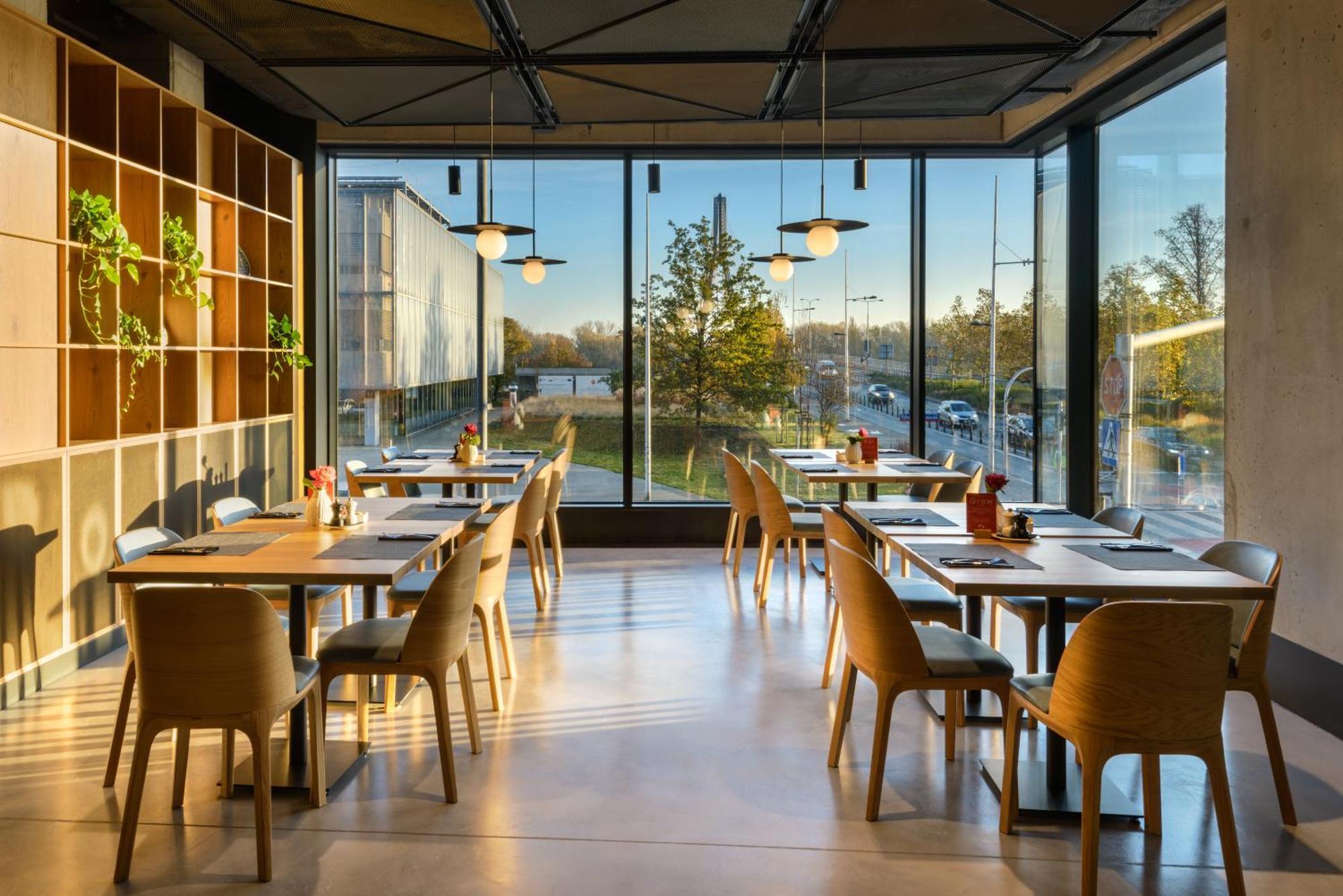 Hotel Barcelo Warsaw Powisle Esterno foto