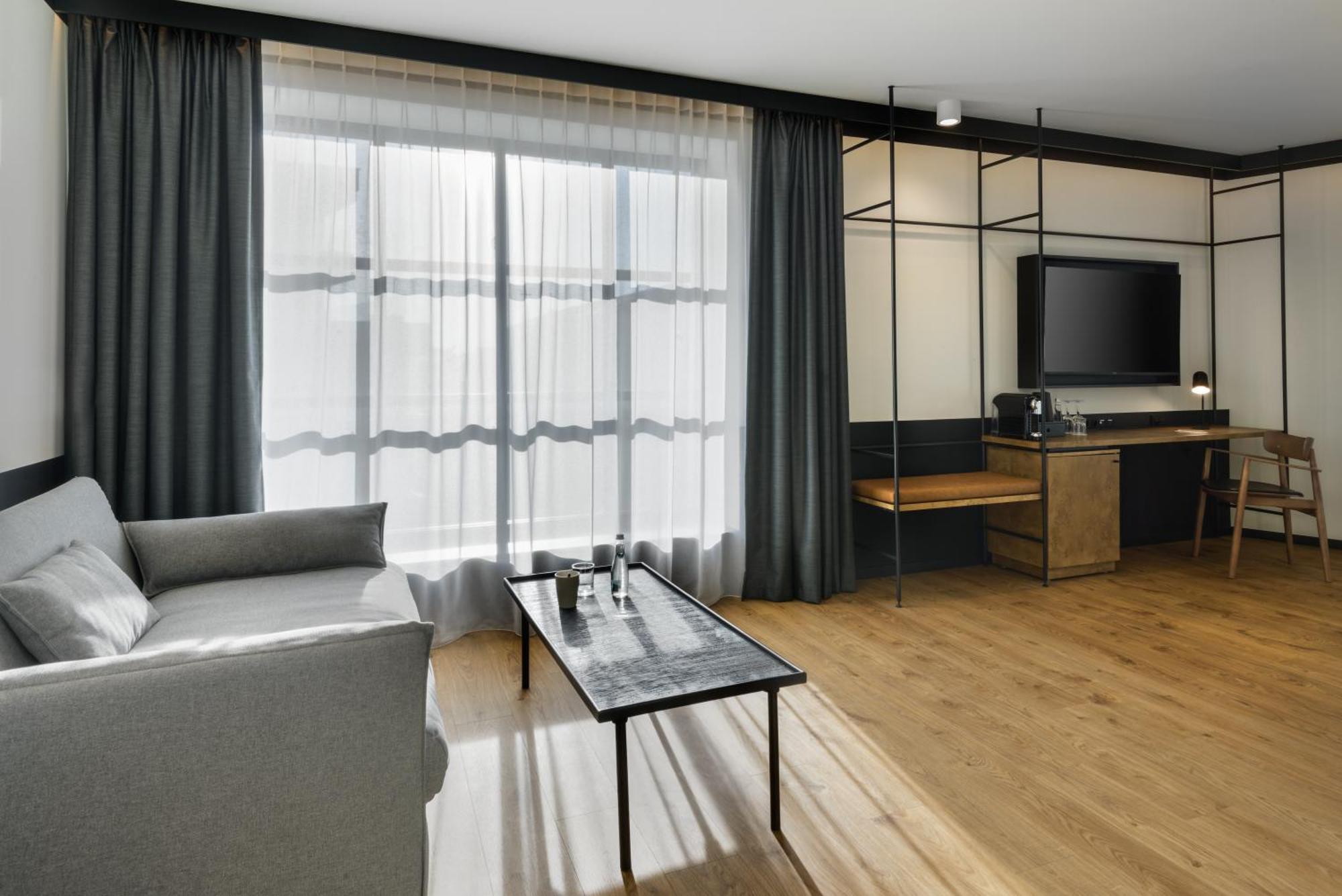 Hotel Barcelo Warsaw Powisle Esterno foto