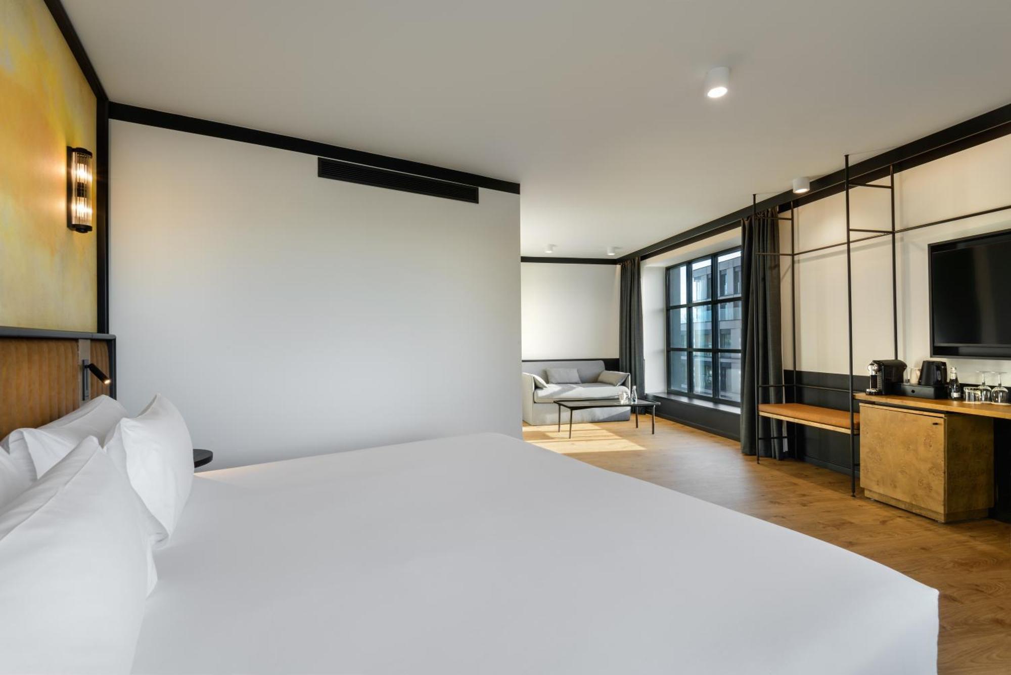 Hotel Barcelo Warsaw Powisle Esterno foto